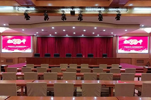 会议室拼接屏采用几块屏更合适