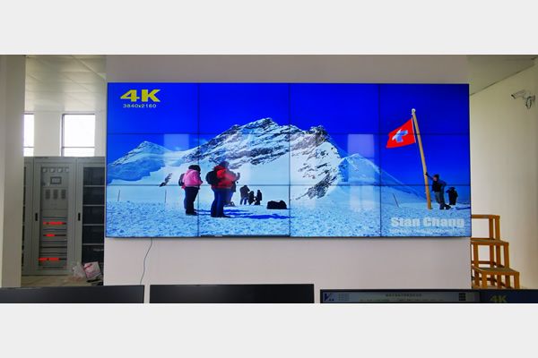 弧形拼接屏推进行业多元化发展