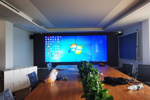 专业的液晶拼接屏厂家怎么选择？