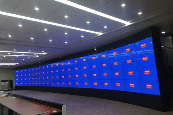 LCD拼接屏与LED显示屏的区别有哪些，该如何选择？