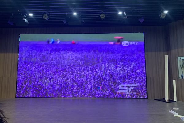 会议大屏有哪些，会议室选择哪种显示大屏比较好？