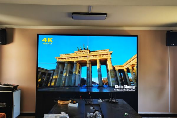 会议室场合怎么选择合适的拼接屏显示产品？