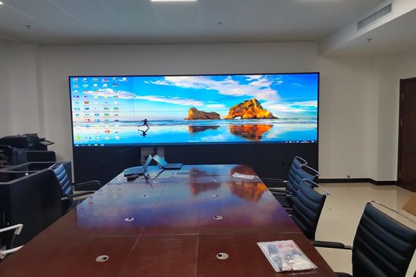 拼接屏厂家哪家好，可以参考这两点来选择