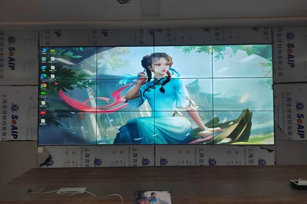 液晶拼接屏和LED全彩屏有什么不同，区别在哪里？