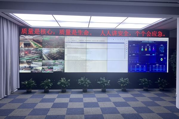 可视化大屏显示系统解决方案采用拼接屏好，还是LED显示屏好