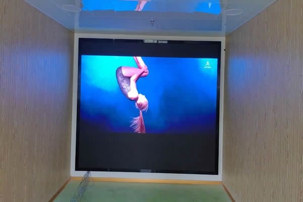 LED显示屏模组和箱体的优缺点有哪些，该怎么选择？