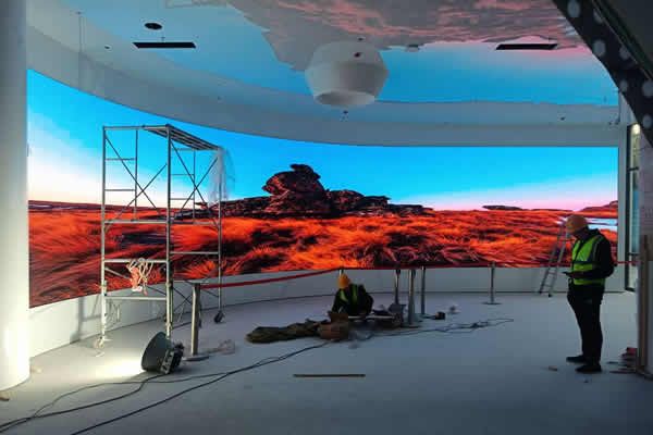 多媒体展厅LED显示屏尺寸多大合适，用哪种规格的好?