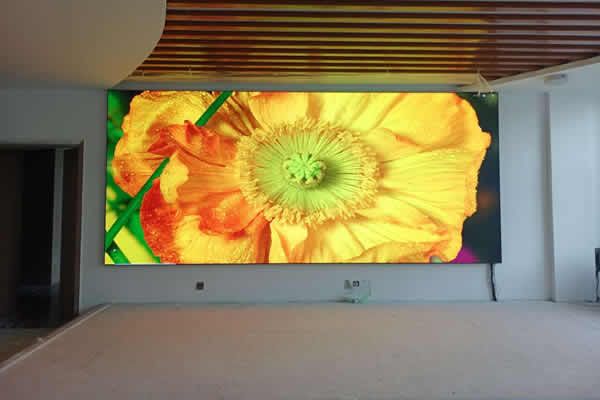 会议室要装多大的LED显示屏合适