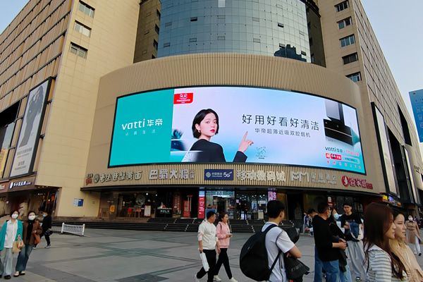 户外LED显示屏使用哪种规格型号好？