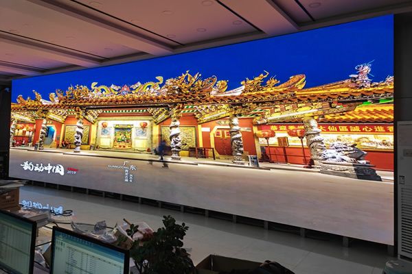 COB显示屏和SMD显示屏哪个好？