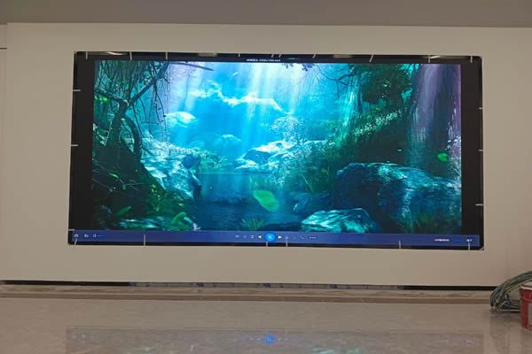 P2 LED屏显示效果怎样，它的观看距离是多少？