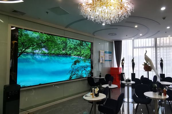 “智能会议室升级”热议，维康国际COB LED屏解锁高效办公新体验