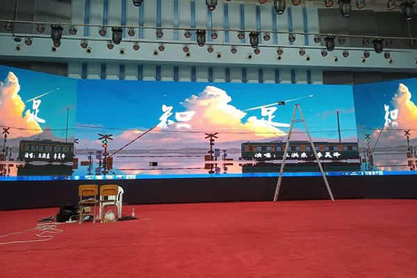 赛事经济热潮涌动，LED显示屏筑牢沉浸式观赛体验基石