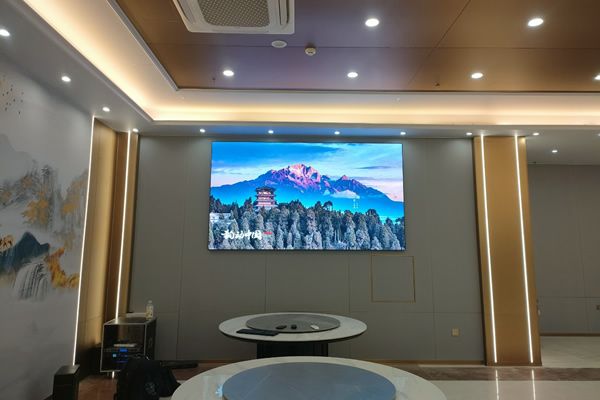 COB封装占比突破63%：微间距LED进入“COB主导”时代，P0.6成商用新拐点